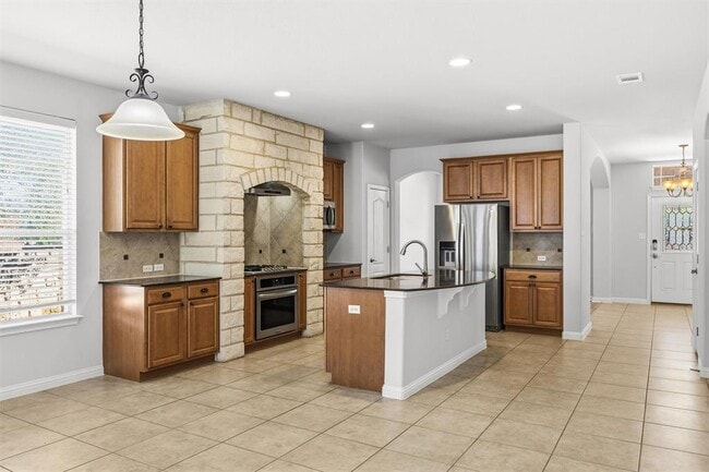 Building Photo - 101 Saddle Ridge Dr