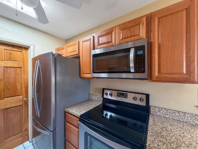 Building Photo - RENT THIS CANAL FRONT HOME WITH ZERO DEPOSIT DOWN