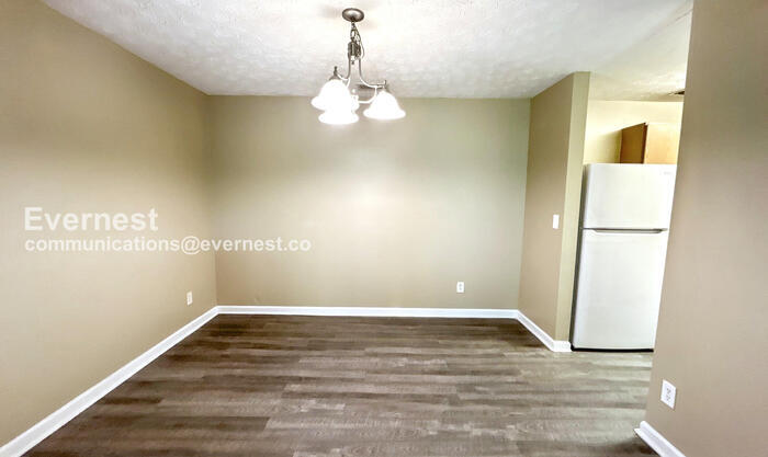 Building Photo - 3203 Fairington Ridge Cir