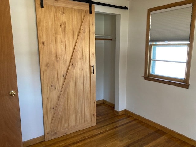 Building Photo - 922 E 3rd St