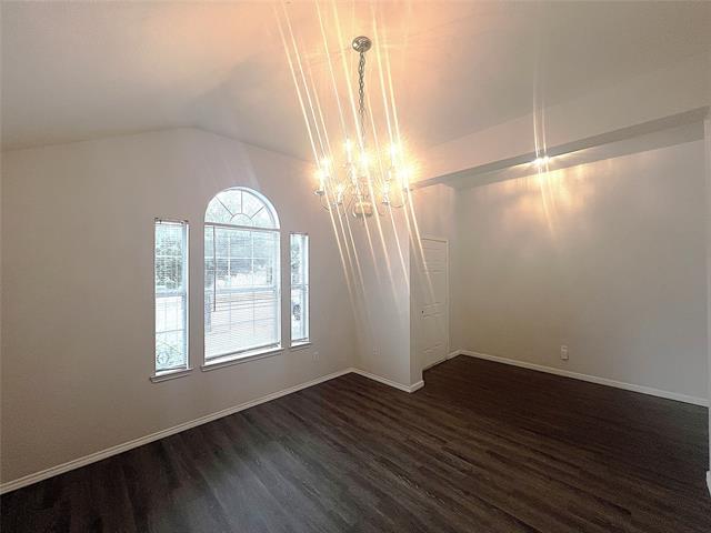 Building Photo - 1923 Pin Oak Ln