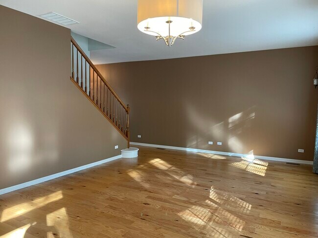 Building Photo - 5611 Wildspring Dr