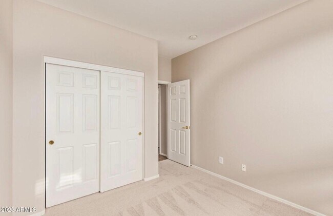 Building Photo - 2530 W Lewis and Clark Trail