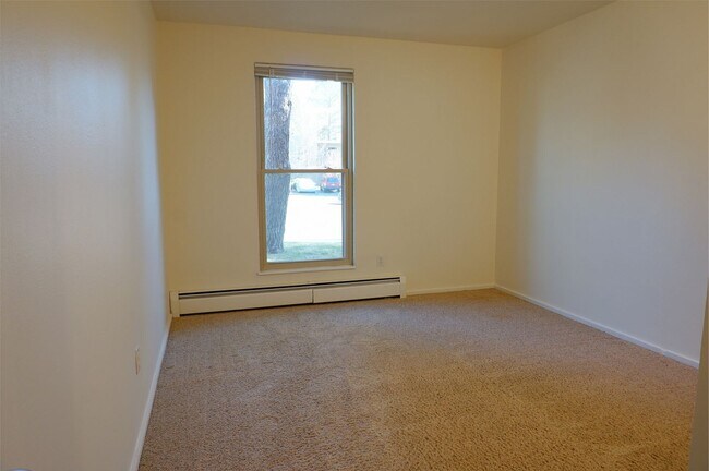 Building Photo - Cozy 2 bedroom 1 bath condo for rent right in Niwot at Cottonwood Park!