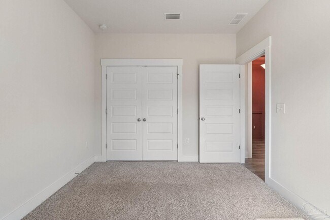 Building Photo - 7068 Whitetail Run Dr