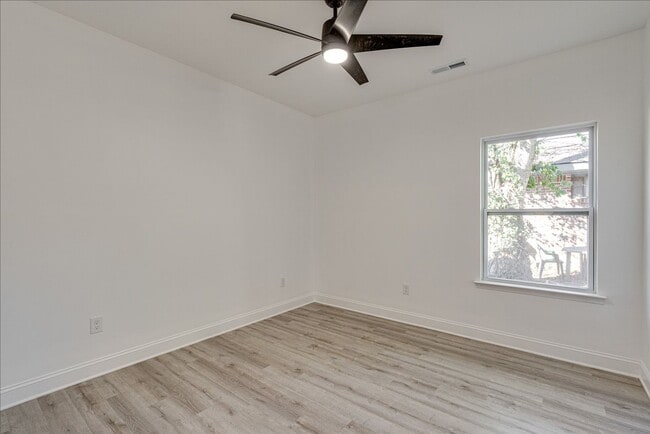 Building Photo - Brand New 3BR/2BA Home for Rent – Modern C...