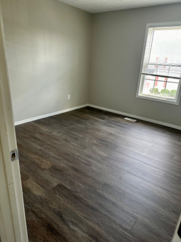 Building Photo - 6018 Brice Park Dr