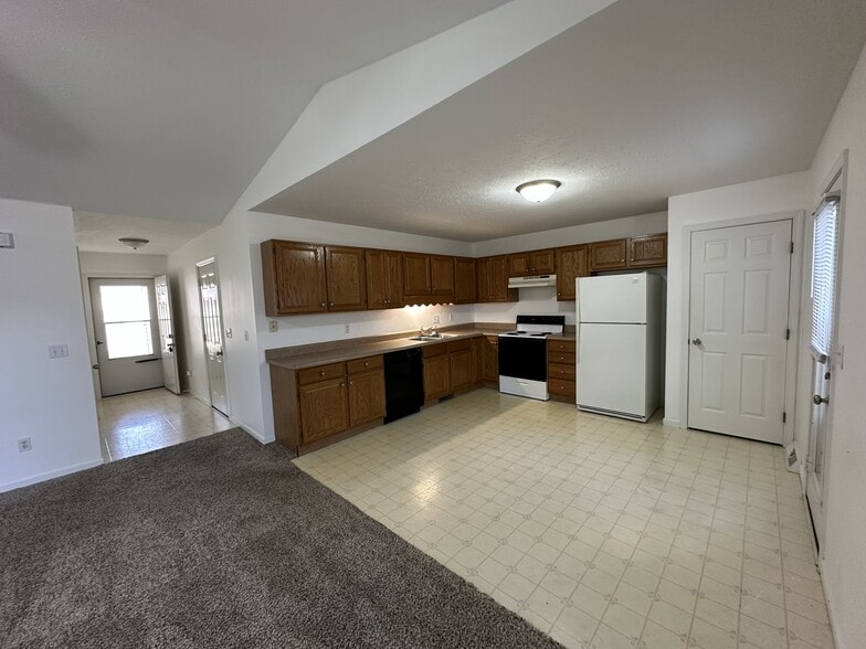 Building Photo - 508 Harriet Ct