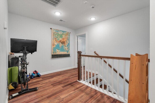 Building Photo - 1420 Widows Ct