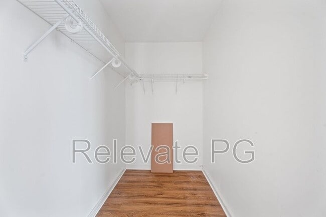 Building Photo - 6771 S Grand Brook Cir