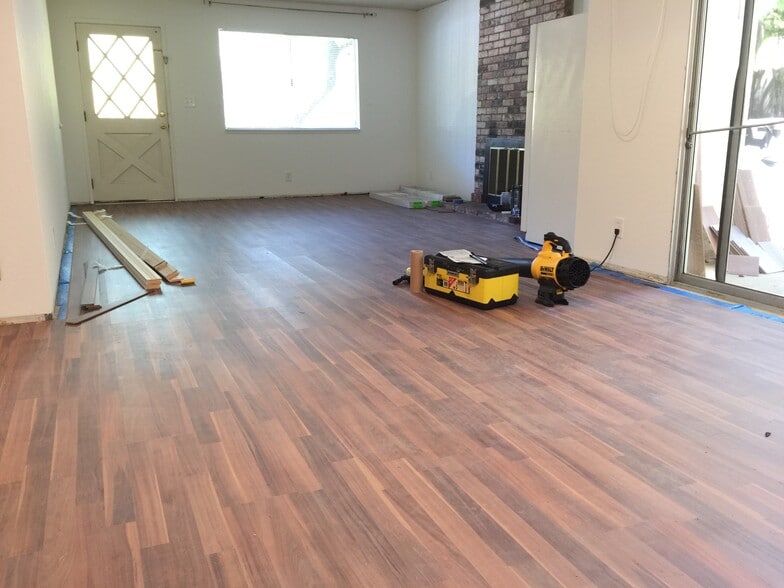 Living/Dining Room (New Wood Floor) - 4828 Cowell Blvd