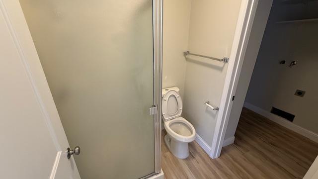 Building Photo - 4517 N Sharon Ave