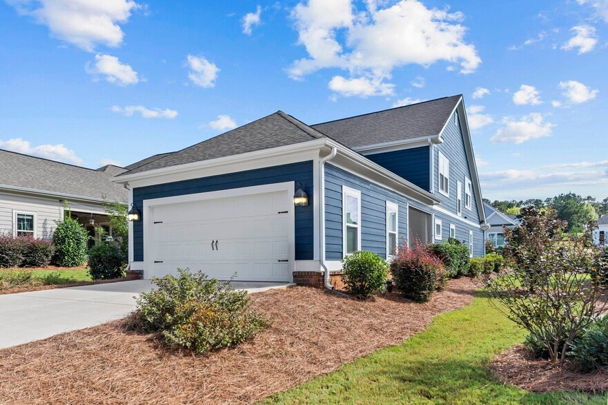 Building Photo - 1021 Saddlers Way