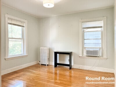 Building Photo - 14 Smythe St