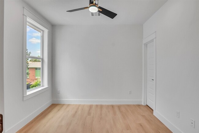 Building Photo - 4835 Paula St