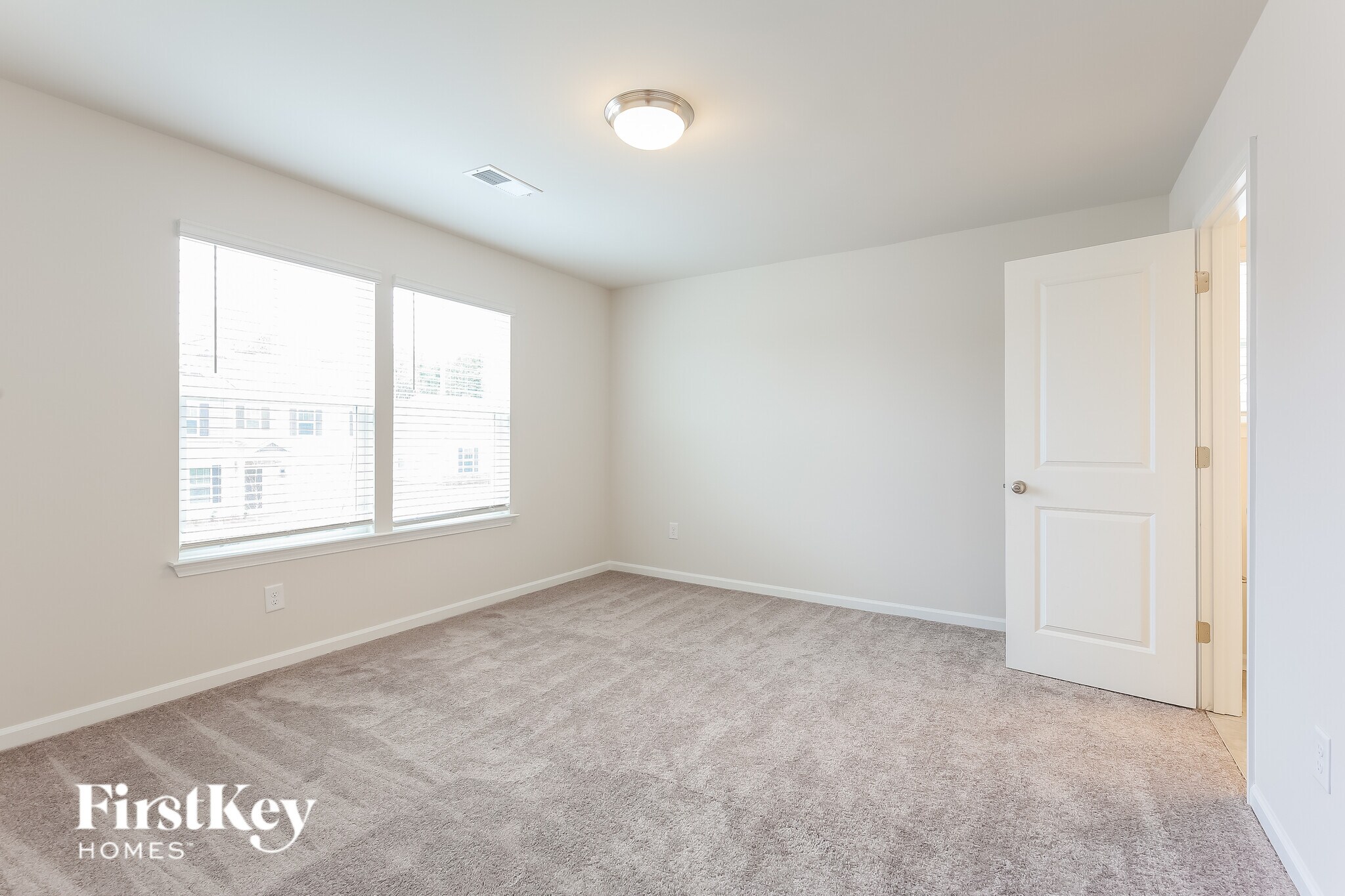 Building Photo - 1002 Mission Hill Ln