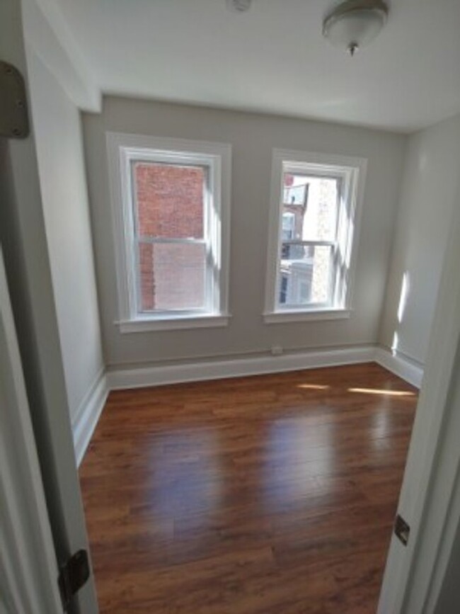 Building Photo - 2 Bedroom apartment - North End - 6/1