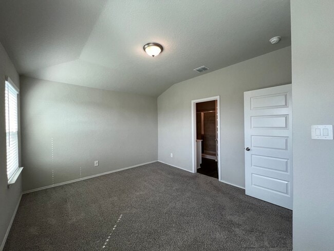 Building Photo - Wonderul 4/2 Single Story in White Wing, NBTX