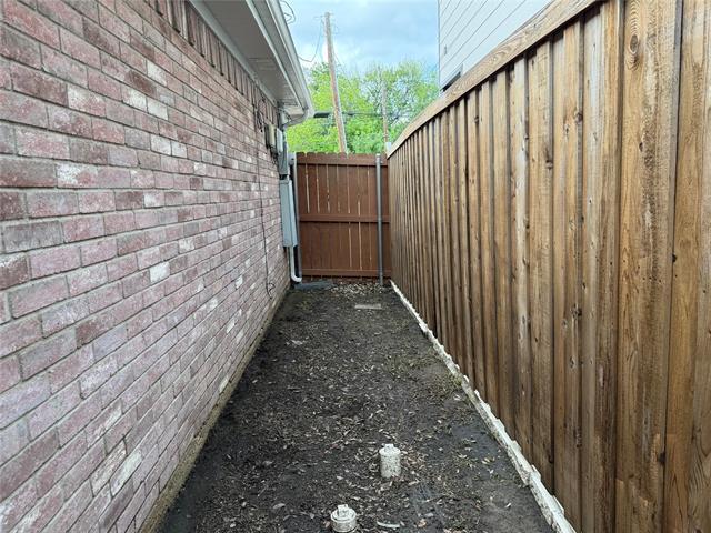 Building Photo - 1728 McBroom St