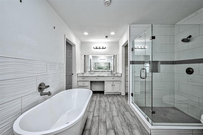 Building Photo - 5319 S Braeswood Blvd