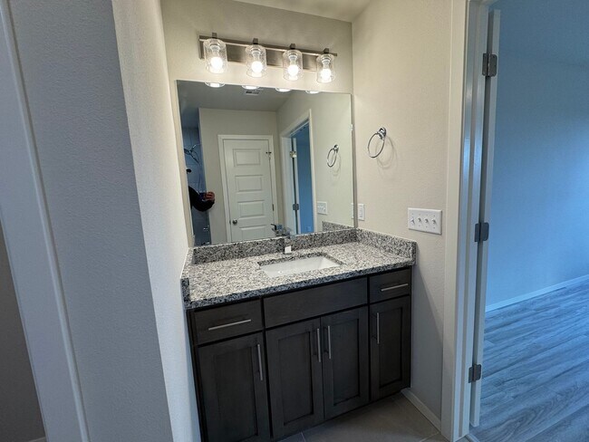 Building Photo - NEW CONTRUCTION - 4 bed-3 bath-3 car garage.