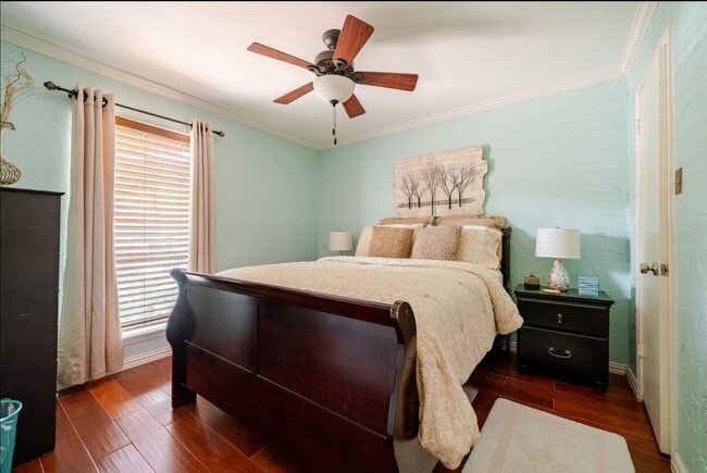 Building Photo - 2526 Creekway Cir