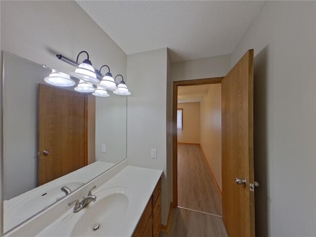 Building Photo - 739 Ashley Dr