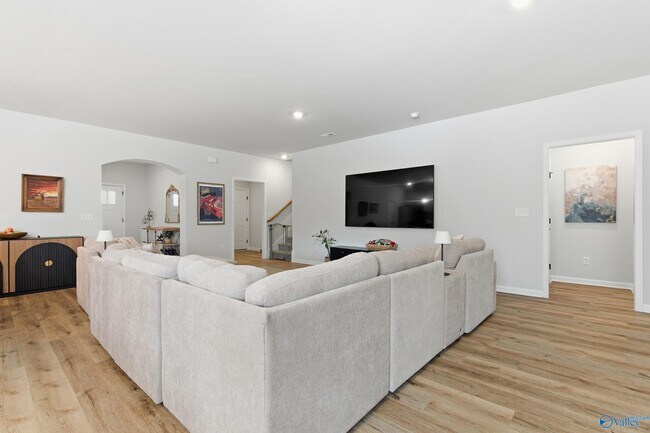 Building Photo - 148 Flintridge Dr