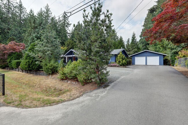 Building Photo - 2327 248th Ave SE