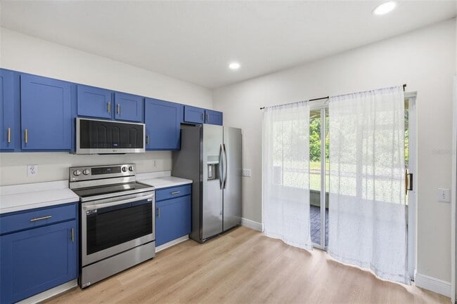 Building Photo - 1141 Kennewick Ct