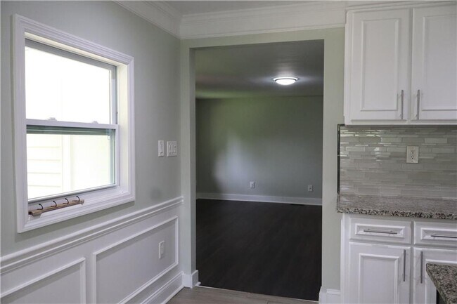 Building Photo - 3432 Gilleland Cir