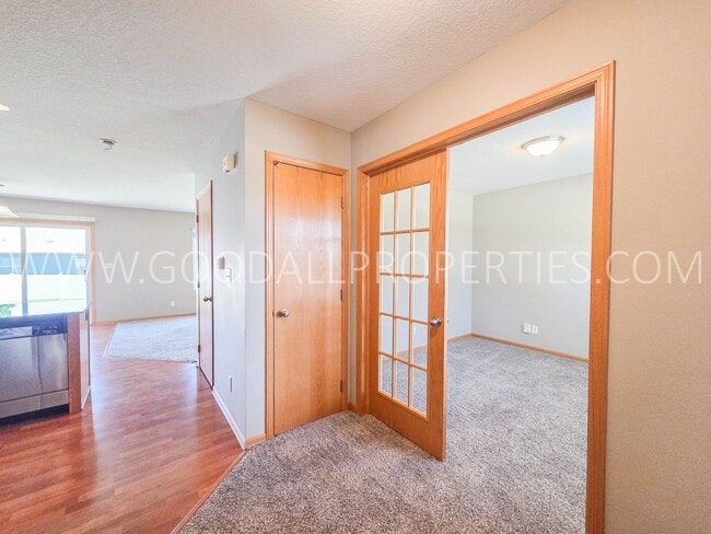Building Photo - Urbandale Home in Waukee Schools with Office, Fireplace & 2-Car Garage