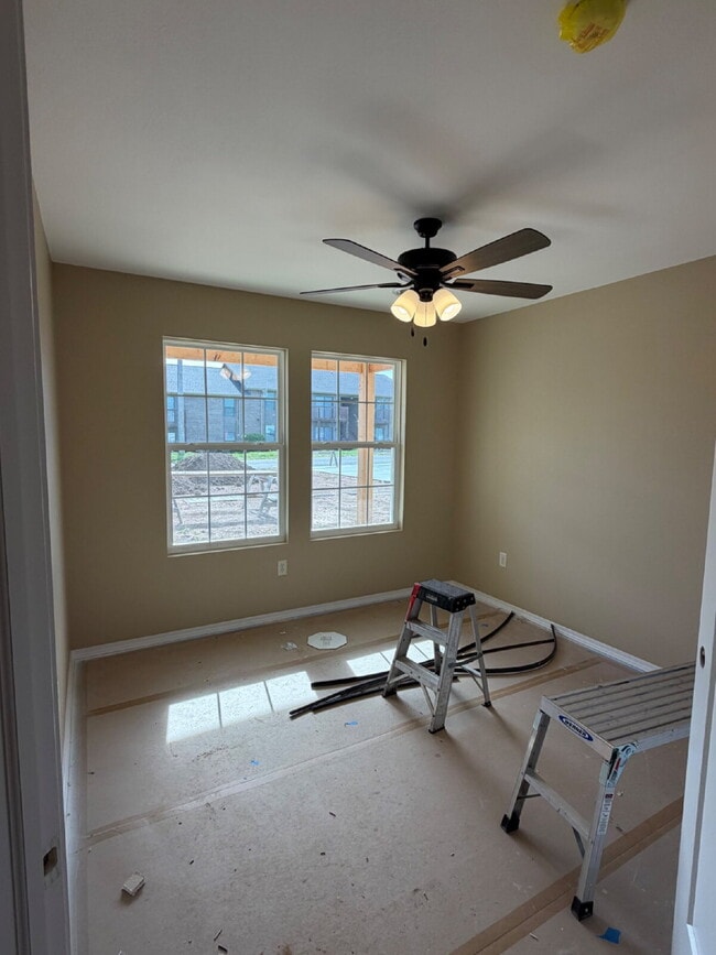 Building Photo - Last BRAND NEW 4BR Duplex left!!!