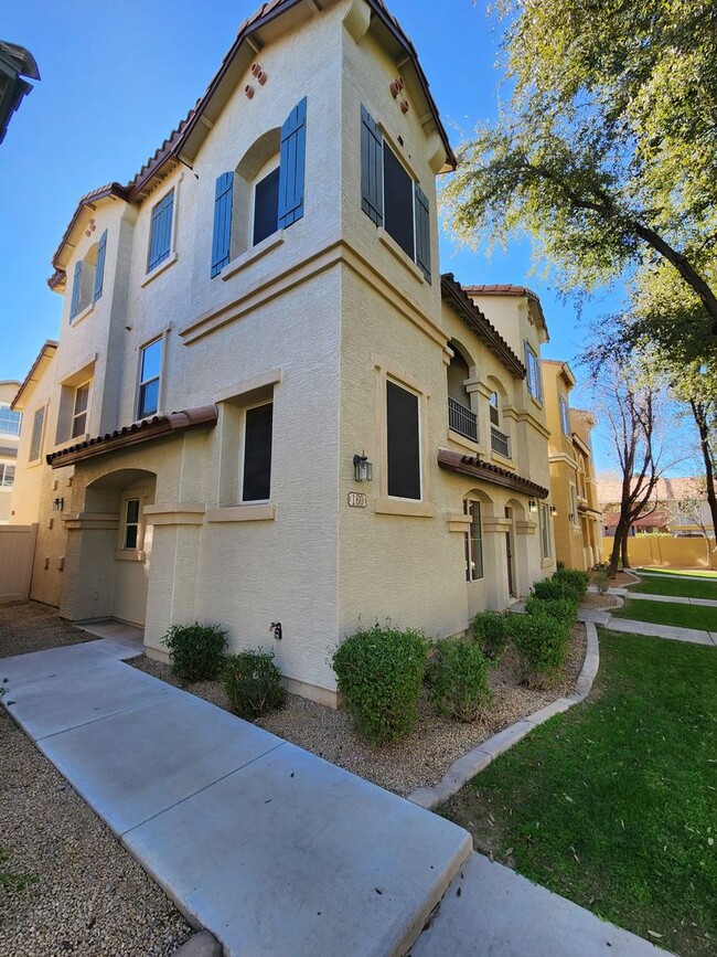 Primary Photo - 3 Bed 3 Bath Gilbert Town Home