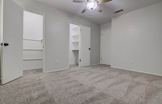 Building Photo - 5301 Indio Cir