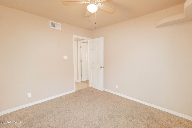 Building Photo - 14529 Jesus Almeida