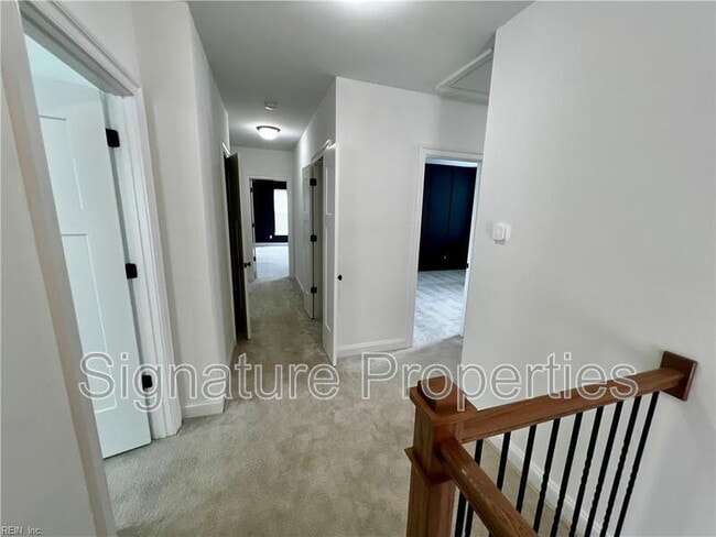 Building Photo - 309 Cairns Rd