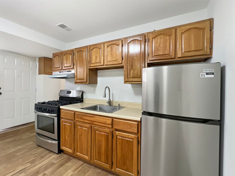 Building Photo - 32 Kelly Blvd