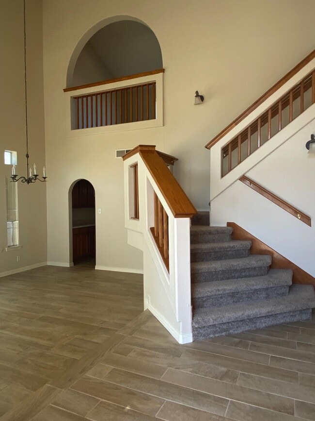 Building Photo - 12385 Paseo Alegre Dr