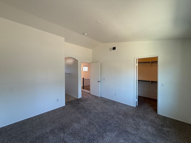 Building Photo - Beautiful 3B/2.5BA Home in Mira Mesa for R...