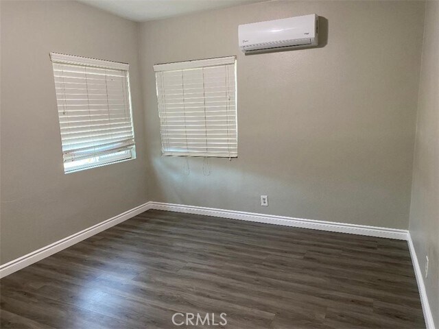 Building Photo - 1705 S Cabana Ave