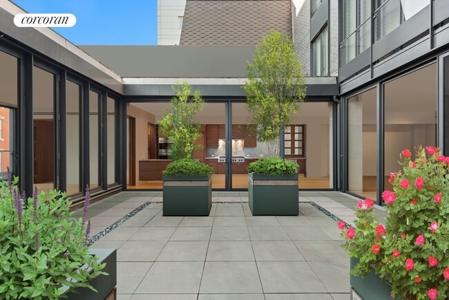 Building Photo - 27 Wooster St