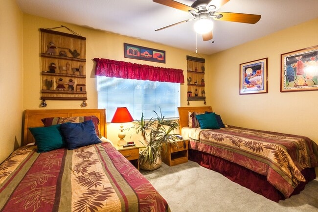 Guest Bedroom (2 XL twins) - 10410 N Cave Creek Rd