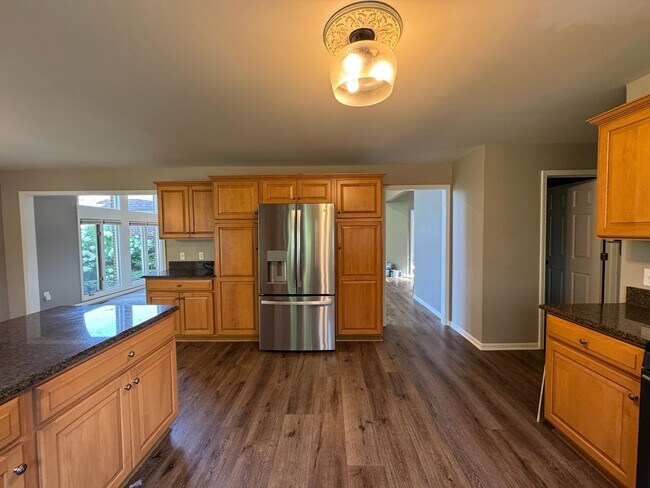 Building Photo - Beautiful 4 bedroom, 3 bath home in Macomb!