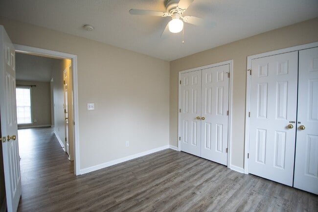 Building Photo - 32 N Sunberry Trail