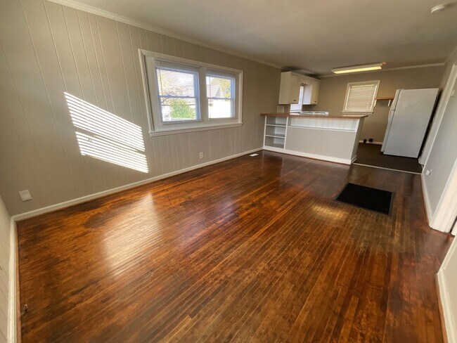 Building Photo - 201 Lowdermilk St