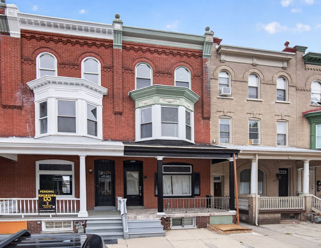 Building Photo - 1341 W Chew St