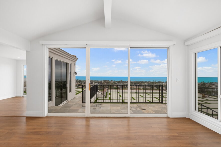 Building Photo - 4013 Via Manzana