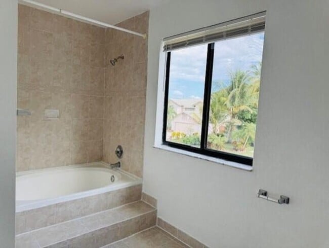 Building Photo - 6008 Strawberry Fields Way