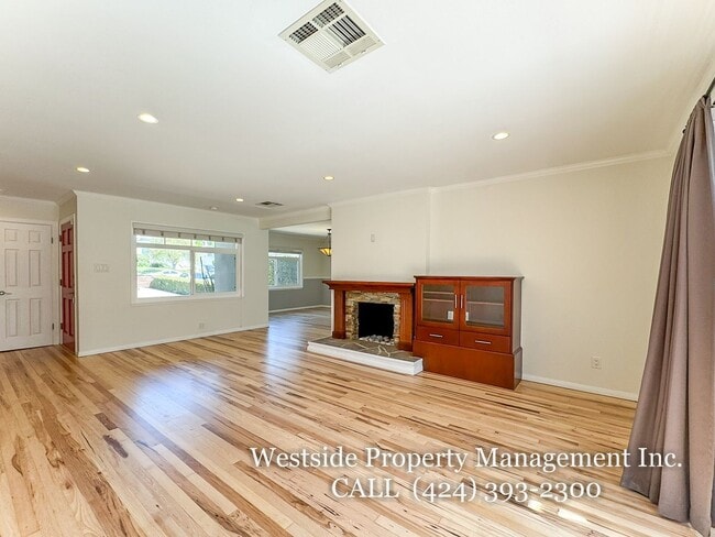 Building Photo - 846 Stanford St